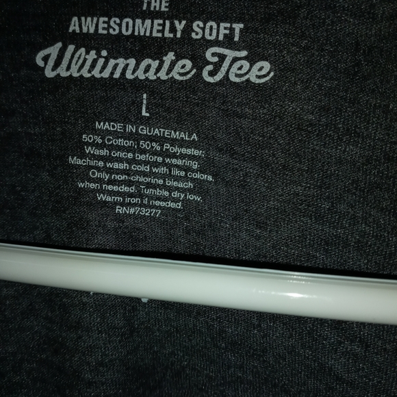 Ultimate Tee size large - Picture 3 of 3